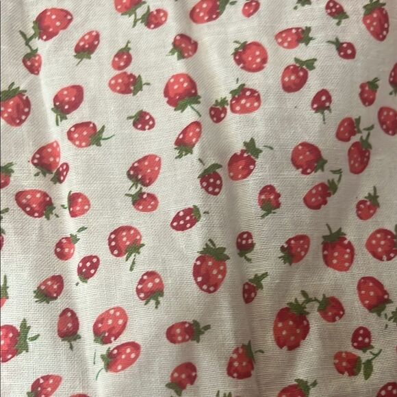 Strawberry Print White Fabric - Picture 3 of 5